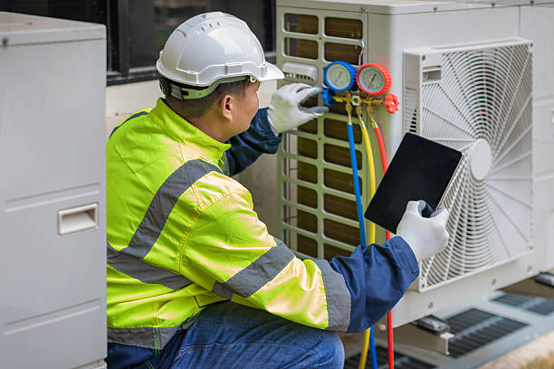 Professional Hvac technician working in Warrington, PA